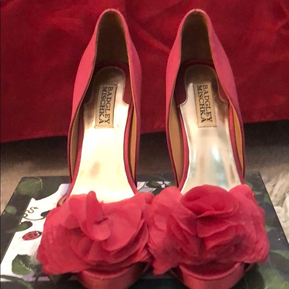 Badgley Mischka - Picture 2 of 4